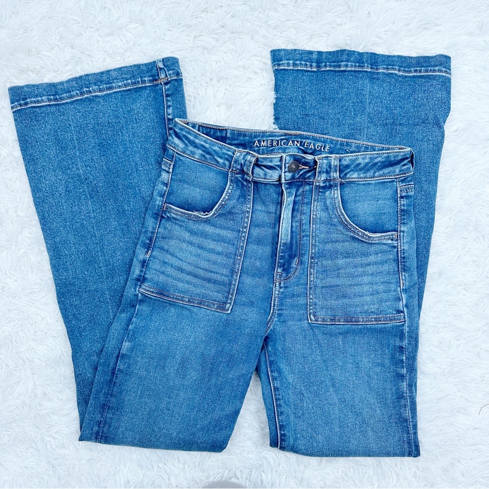 American Eagle AE Ne(x)t Level Super High-Rise Flare Jean size 8